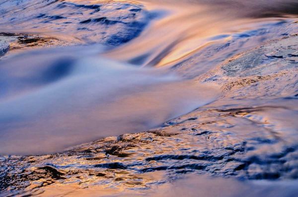 Arizona, Sedona Reflections on water over rock